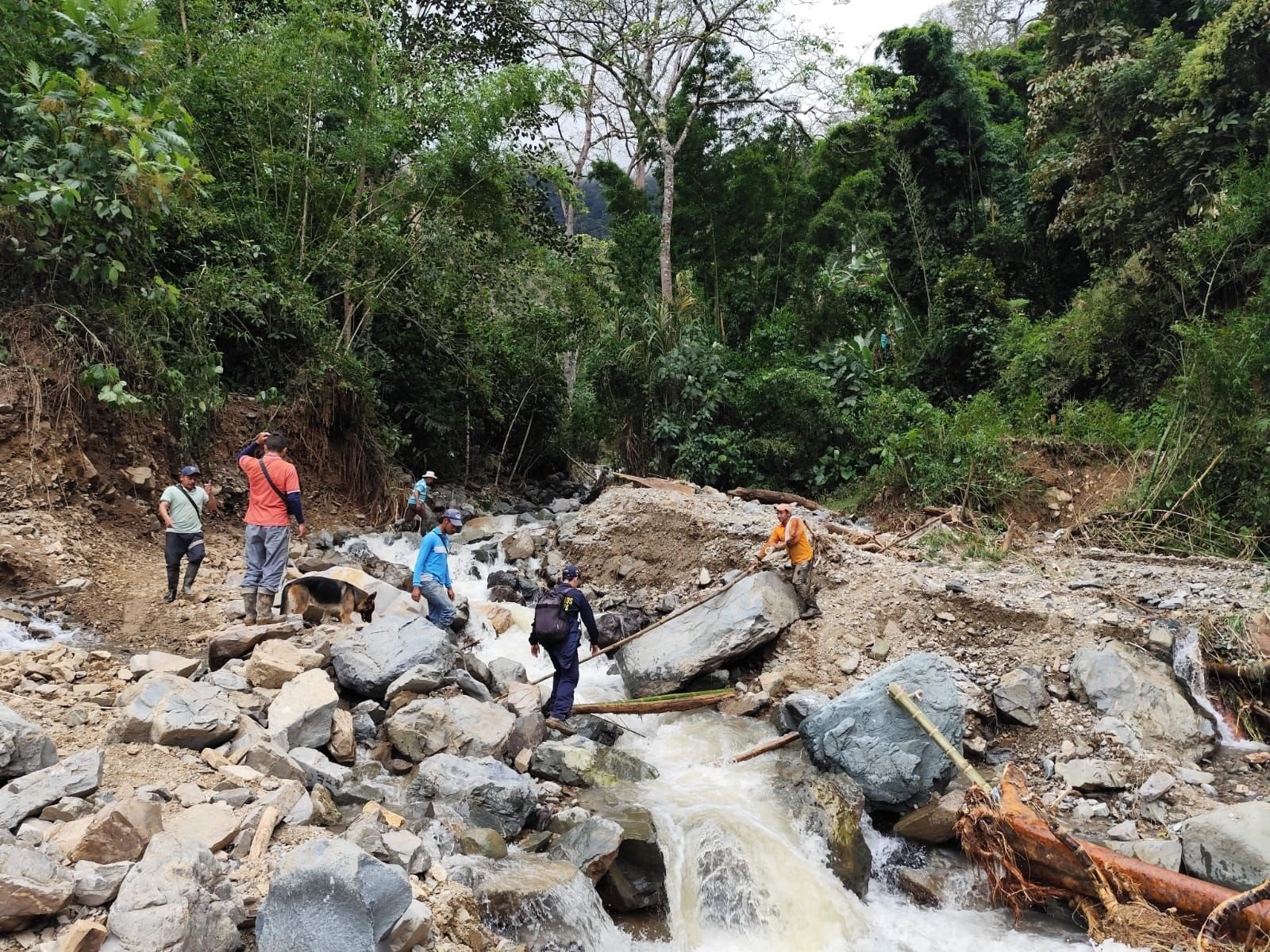 Alcaldía de Neiva responde ante la crisis invernal en San Luis
