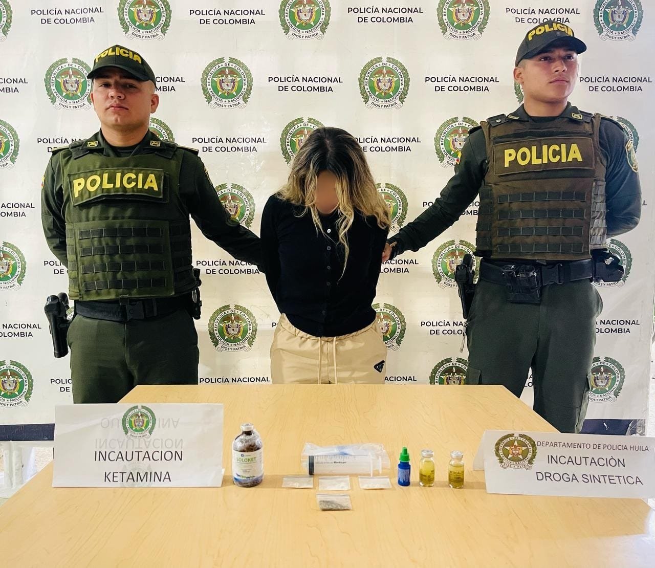Capturan a mujer con químicos para la producción de drogas sintéticas