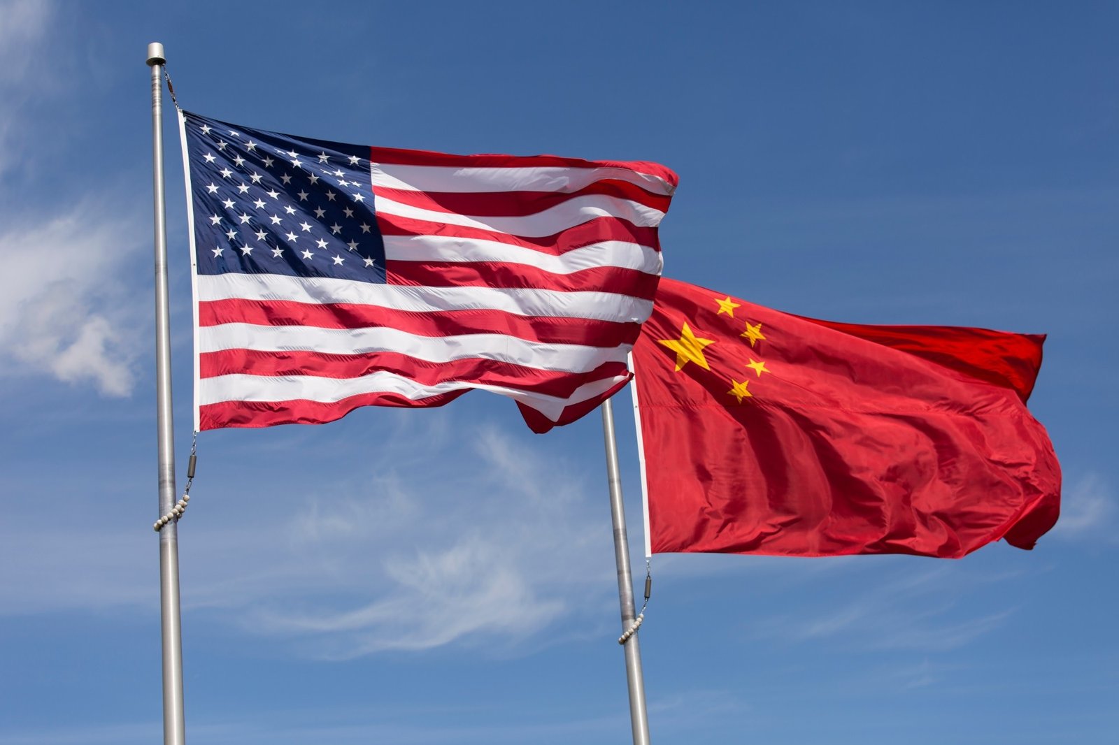 China y EE.UU. intercambian aranceles elevados en una escalada sin precedentes