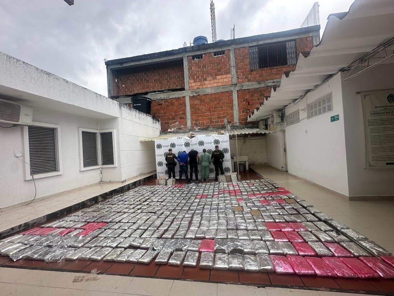Policía Huila asesta nuevo golpe al narcotráfico con incautación de 555 kilos de marihuana en Paicol