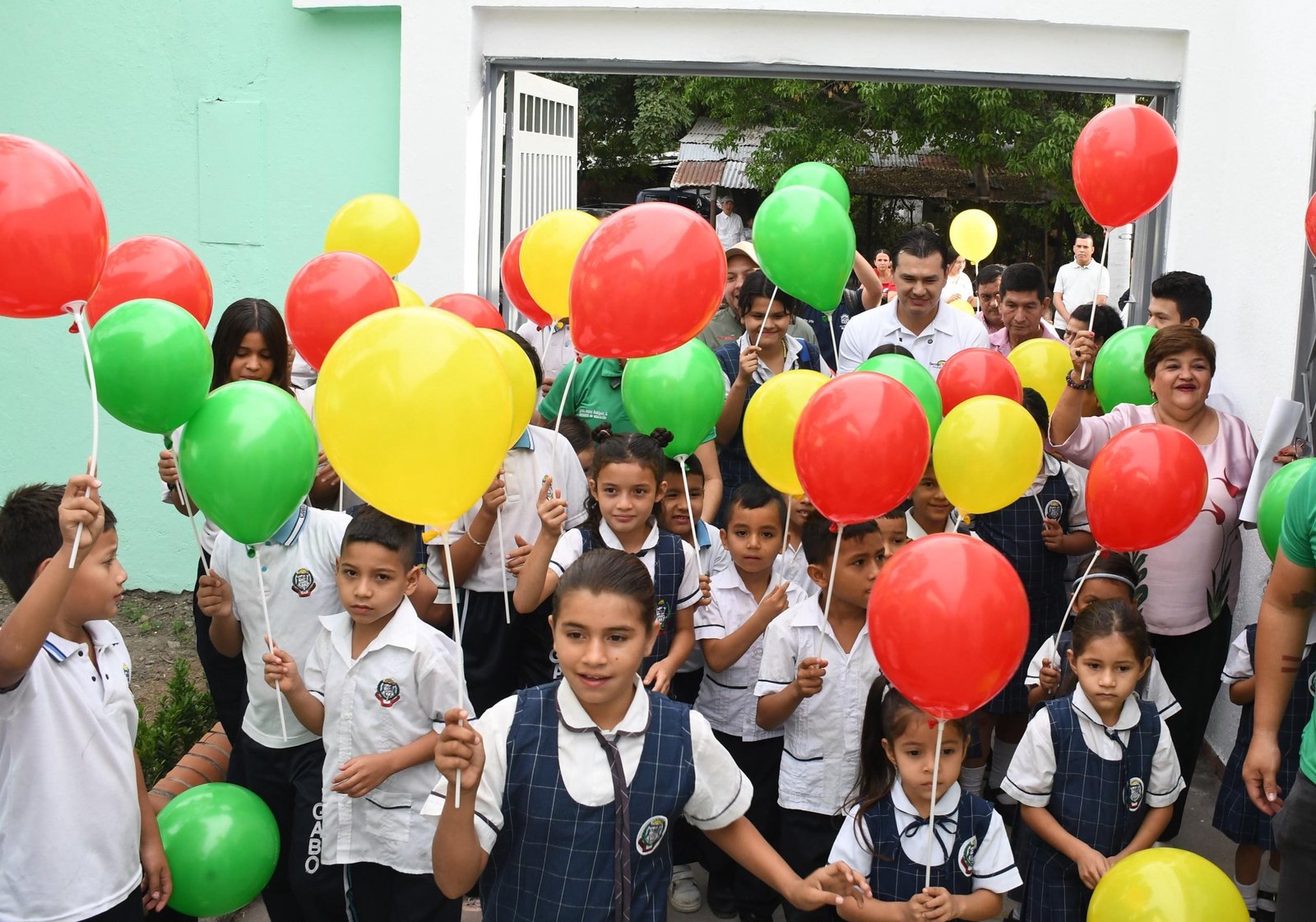 Comunidad educativa celebra renovación de la sede El Venado en Neiva