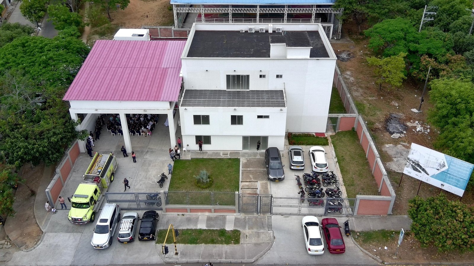 Alcalde Casagua inaugura moderna Subestación de Bomberos