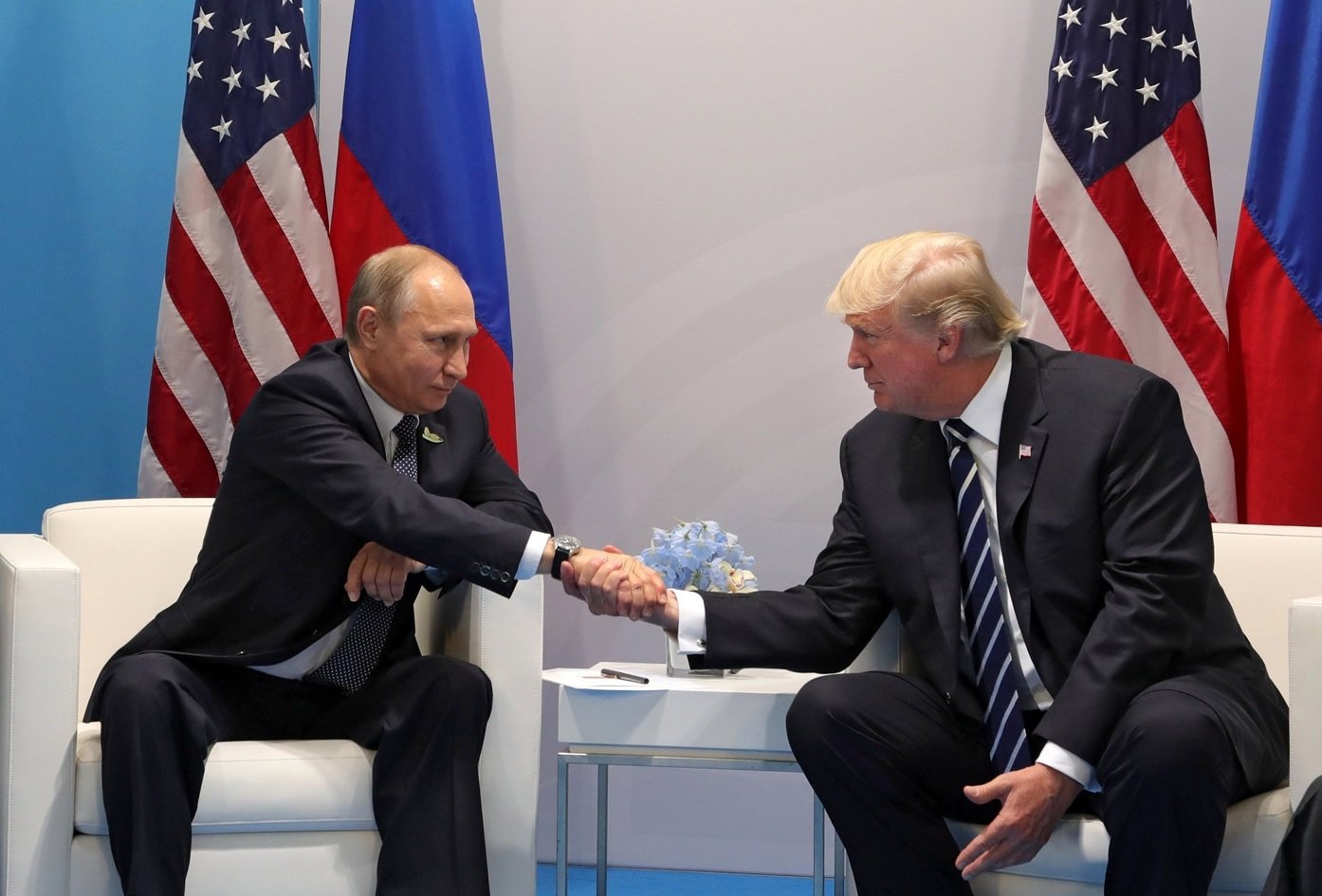 Casa Blanca confirma apertura de Trump a cumbre con Putin y Zelenski por la paz
