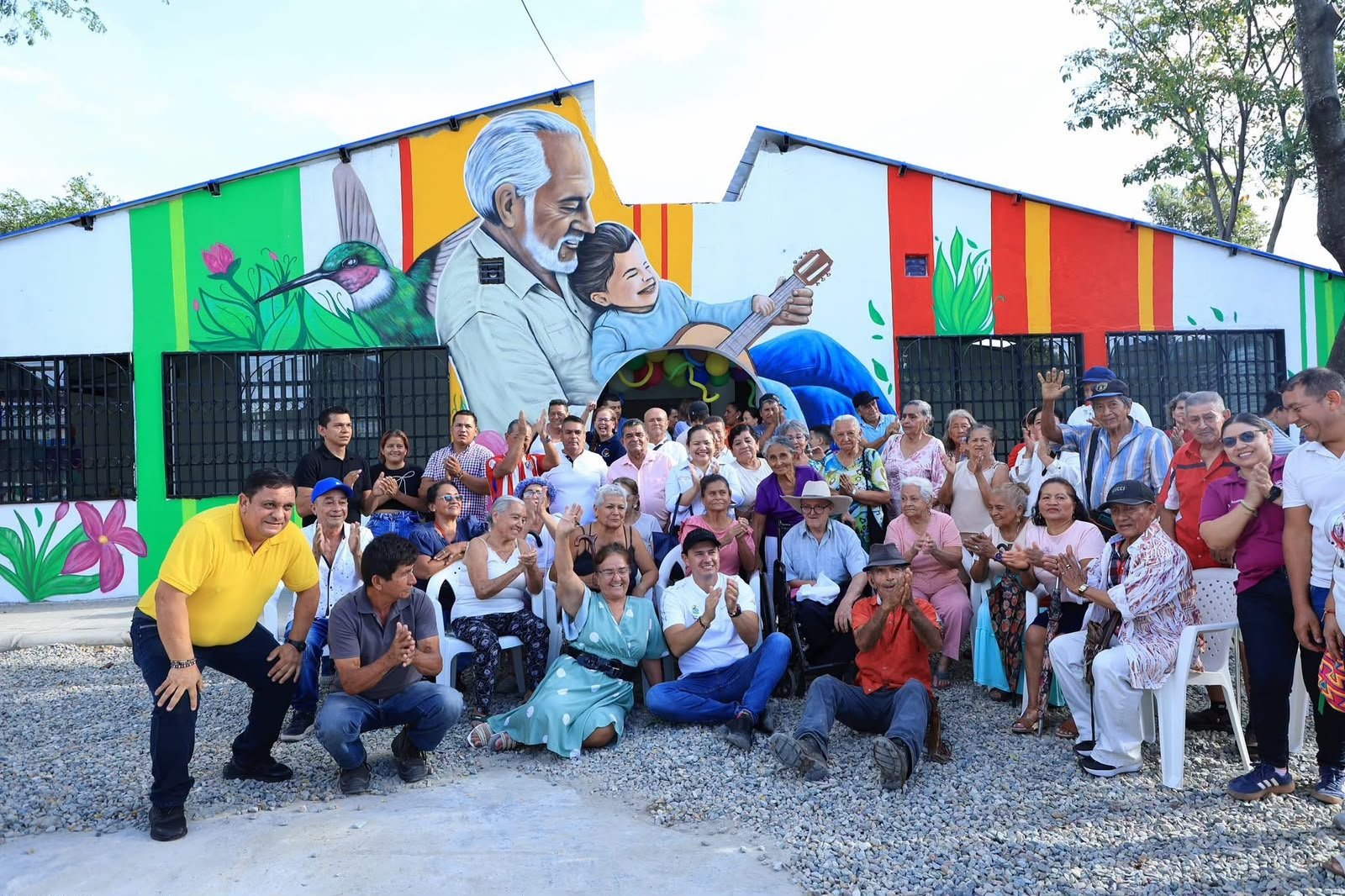 Centro Vida de la comuna 9 vuelve a funcionar, gracias al alcalde Casagua